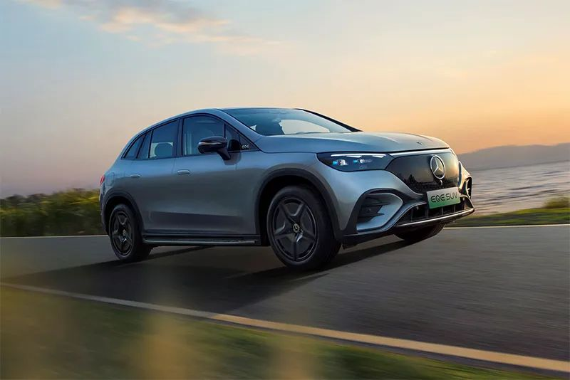 Mercedes-Benz EQE SUV is on the market ! ! ！The top configuration is equipped with a 1.41-meter MBUX ultra-connected screen
