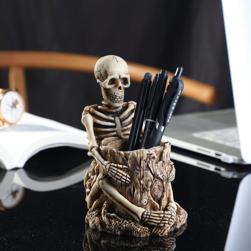 Retro Funny Skull Desktop Pen Holder Creative Bathroom Toothbrush Storage Bucket Home Halloween Storage