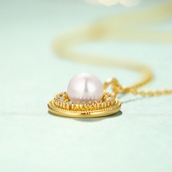 Vintage Necklace Women's Clavicle Chain Palace Freshwater Pearl Necklace