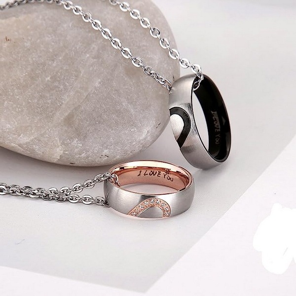 Stainless steel heart-shaped couple ring