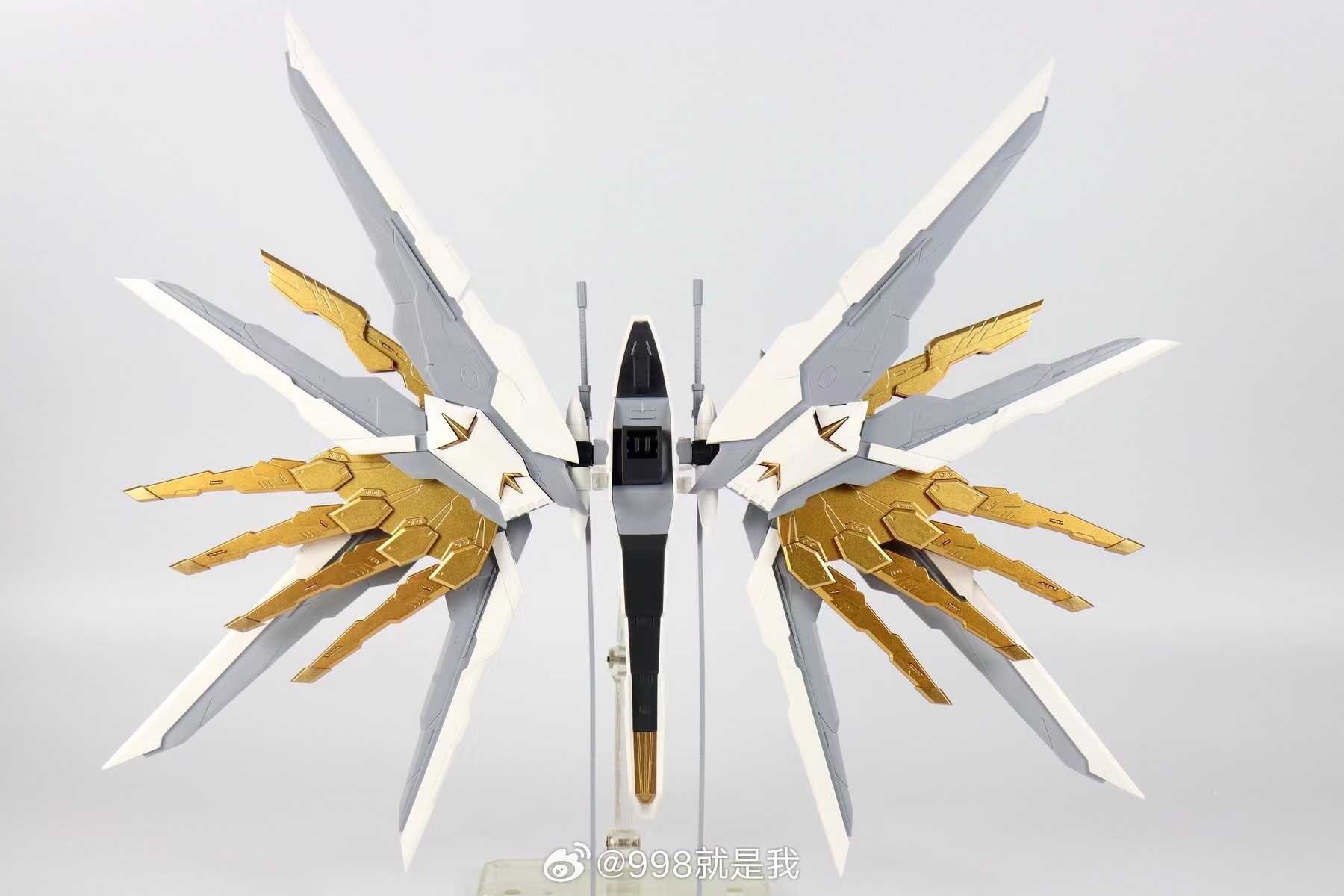 Model Core Creation white slash backpack Kit