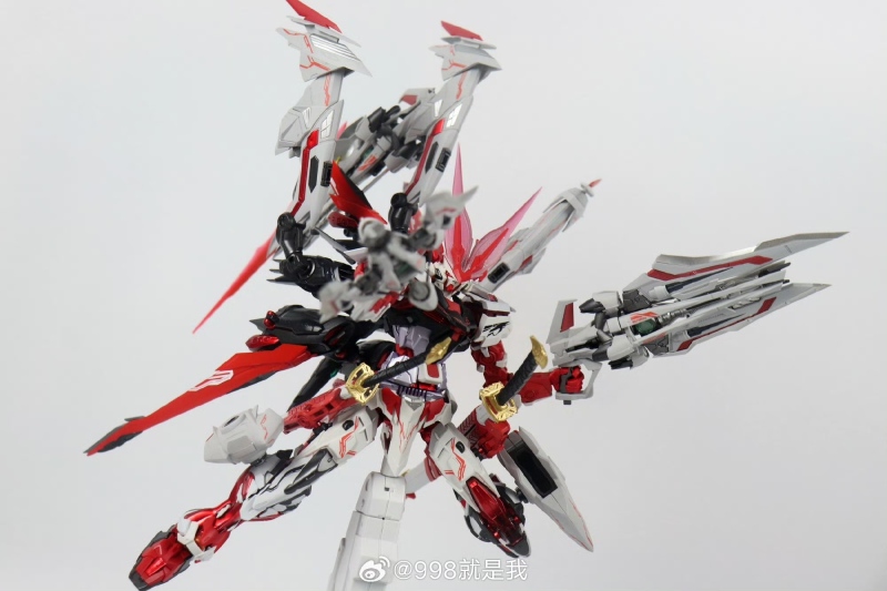 DABAN 8836 1/100 MG ASTRAY RED DRAGON MB DETAIL VER MODEL KIT
