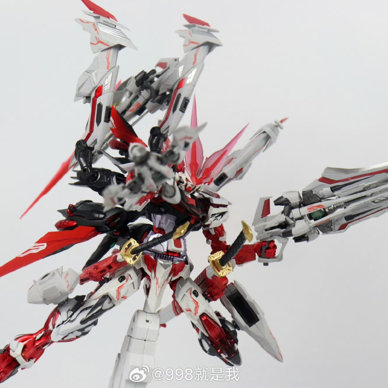 DABAN 8836 1/100 MG ASTRAY RED DRAGON MB DETAIL VER MODEL KIT