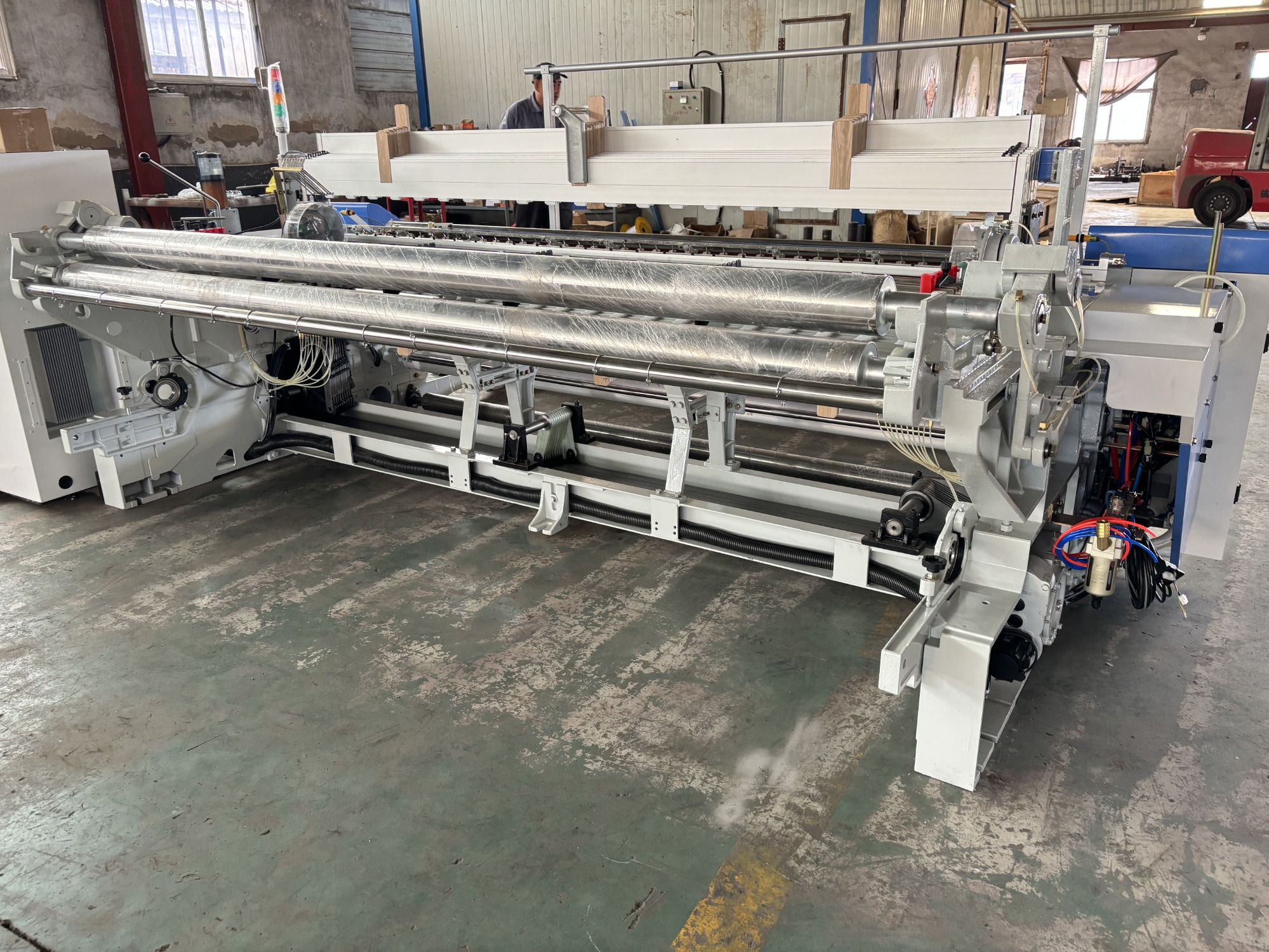 High-Speed Air Jet Loom for Fiberglass Fabrics