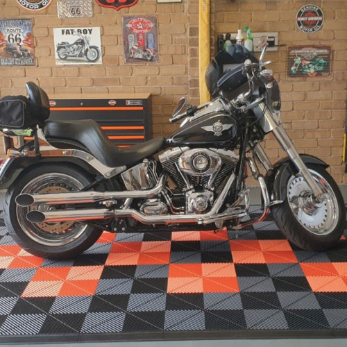 Arlott garage floor tiles similar to swisstrax floor tiles