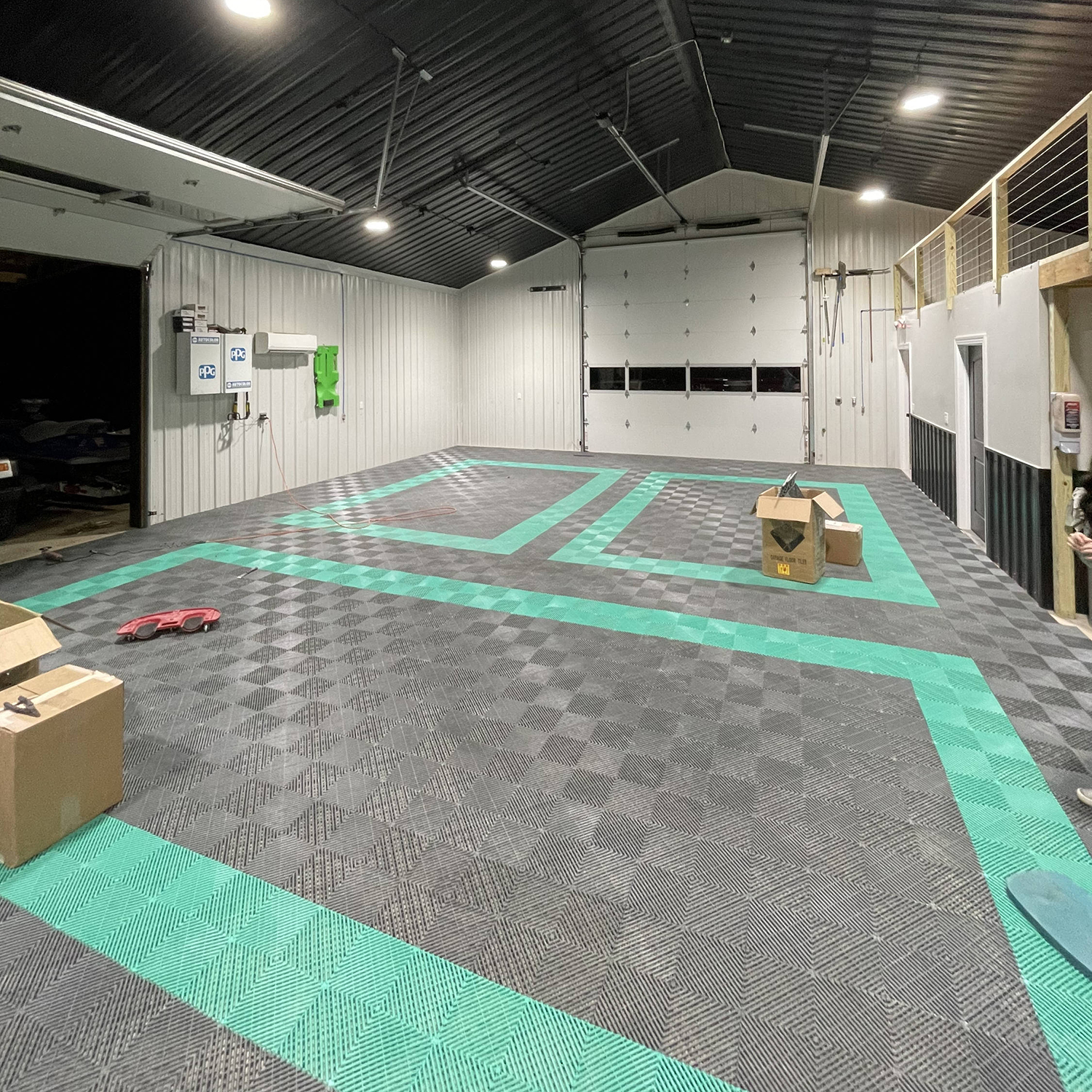 Fabrik Großhandel PP Gitter Anti-Rutsch-Kunststoffgitter Automatte Gitter Garage Bodenfliese