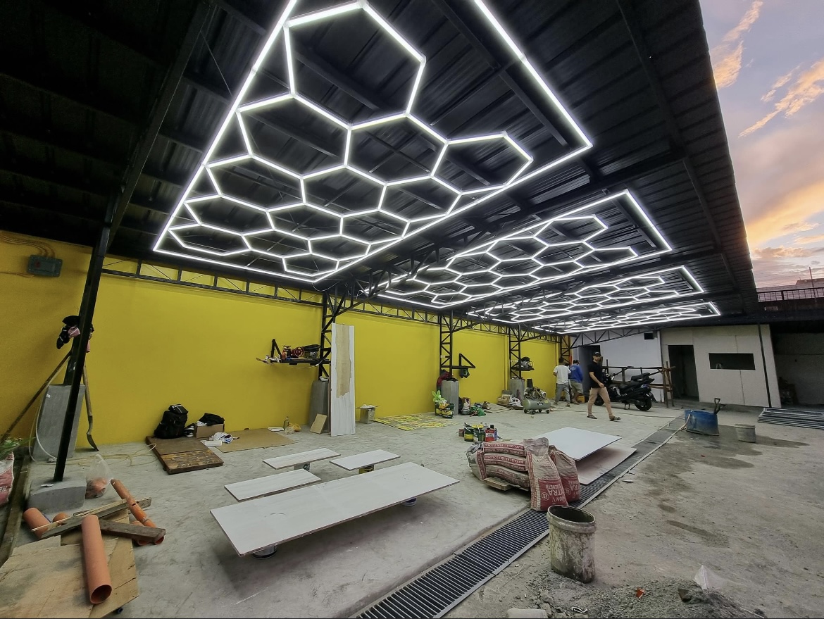 Éclairage Hexagrid de barre lumineuse de détail de nid d'abeilles pour la lampe de Garage de Station de lavage de voiture