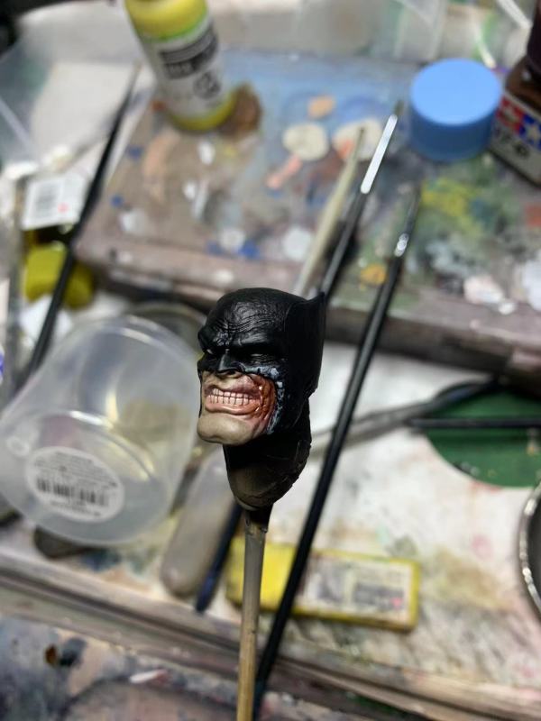 TDKR Batman Damaged Ver. 1/12th Headsculpt