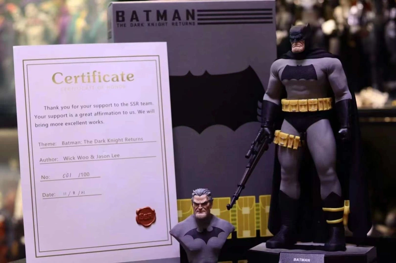 [SOLD OUT] SSR Toys TDKR Batman 1.0 1/6th Scale Action Figure