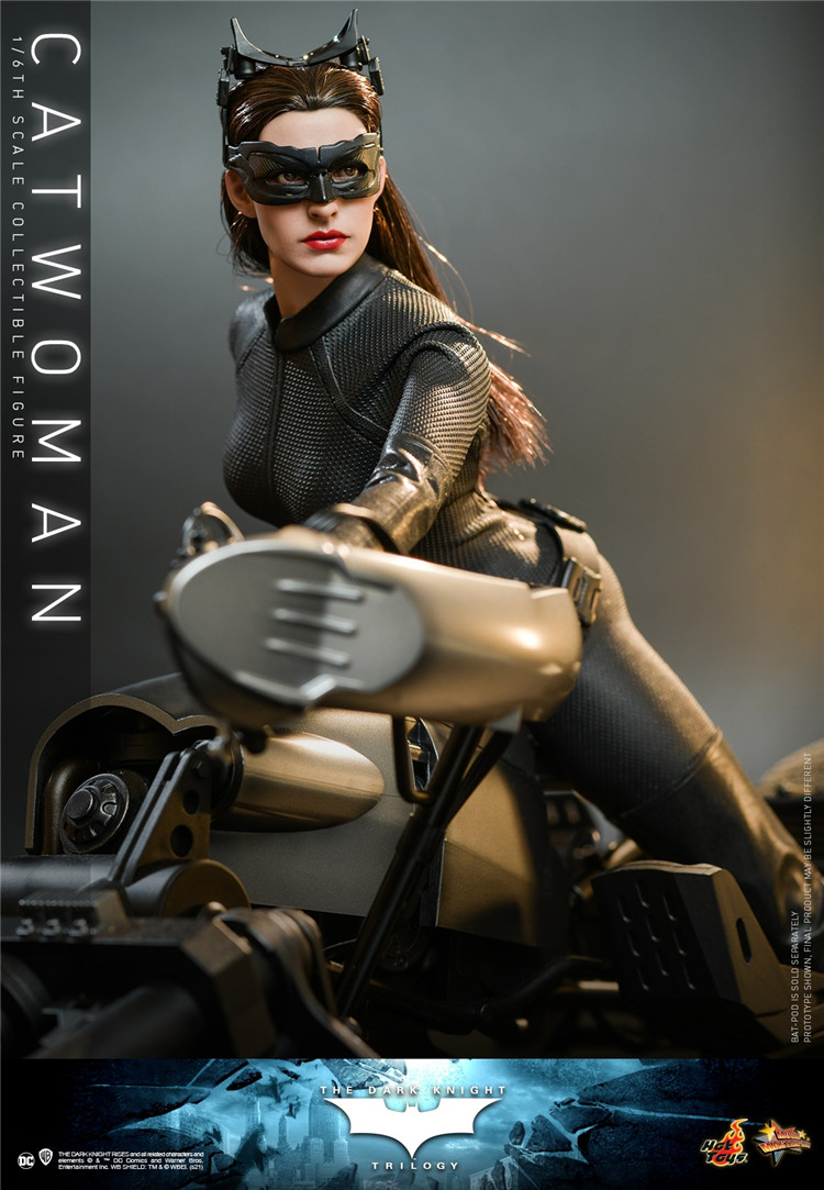 In Stock Hot Toys MMS627 Batman The Dark Knight Trilogy Catwoman 1 