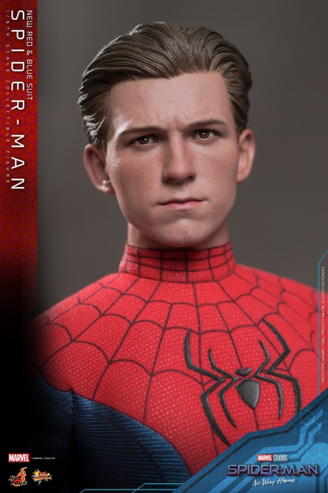 In Stock HOTTOYS 1/6 MMS679 SPIDER-MAN (NEW RED AND BLUE SUIT)