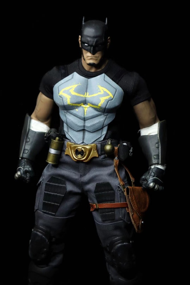 Dark Detective Batman 1/6th Scale Action Figure
