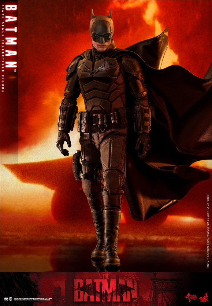Hot Toys MMS638 THE BATMAN 1/6 Regular Version Action Figure In Stock