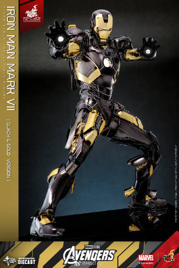 IN STOCK  HOT TOYS 1/6 MMS741D61 IRON MAN MK VII (MK 7) BLACK & GOLD