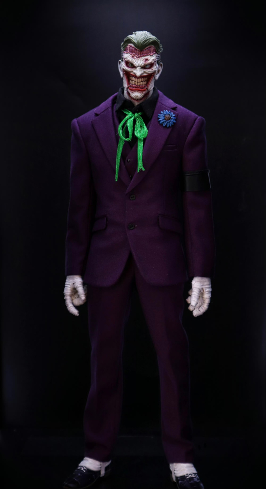 New 52 Death of Family The Joker 1/6th Scale Action Figure