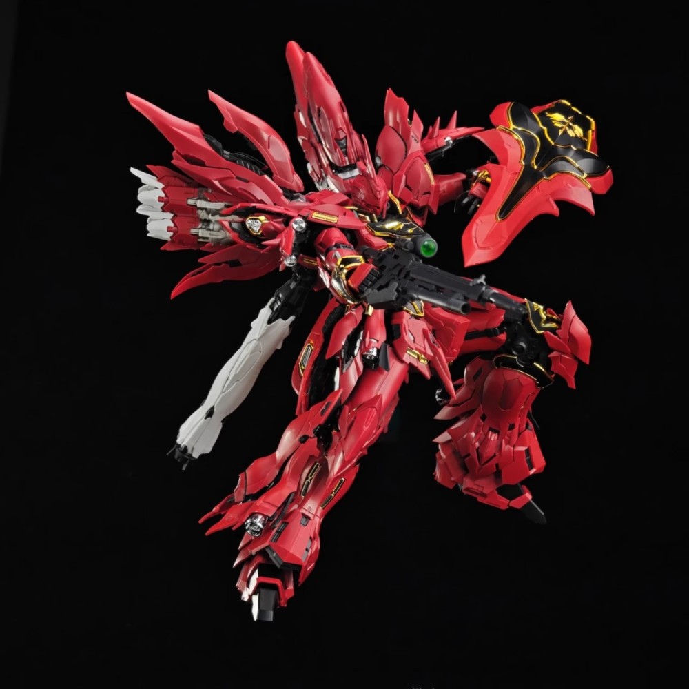 In Stock  Comet Technology Red Triple Speed Xin 'anzhou 1/100 Assembly Movable model