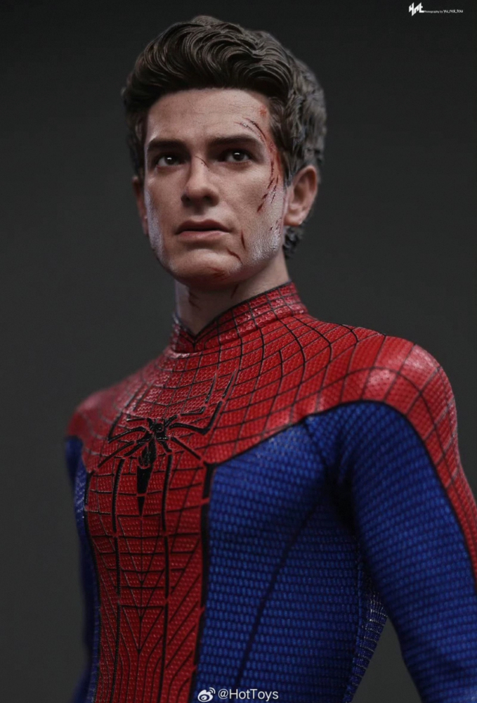In Stock! Hot Toys Deluxe Special Edition MMS772B 1/6 'The Amazing Spider-Man' Figure