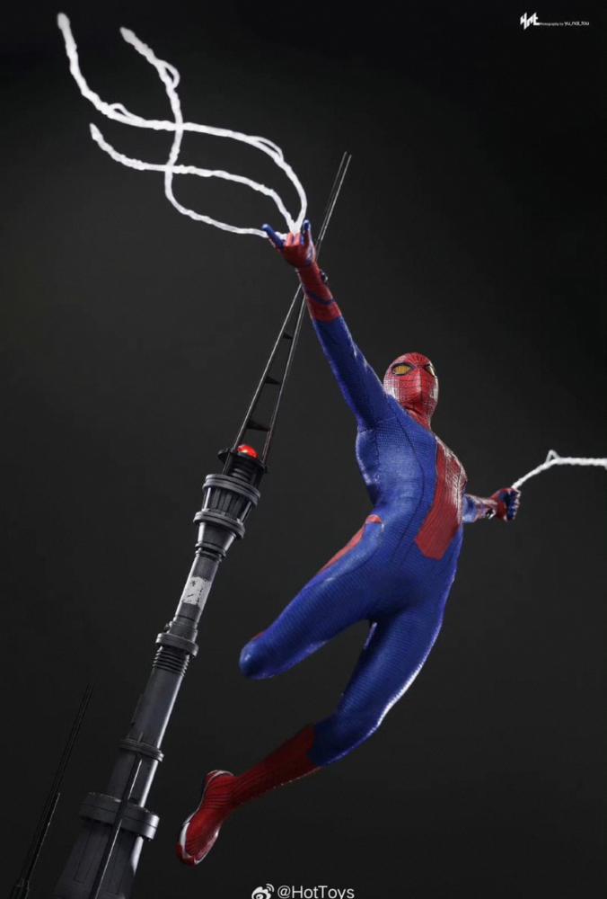 In Stock! Hot Toys Deluxe Special Edition MMS772B 1/6 'The Amazing Spider-Man' Figure