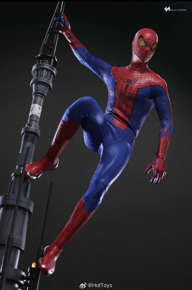 In Stock! Hot Toys Deluxe Special Edition MMS772B 1/6 'The Amazing Spider-Man' Figure