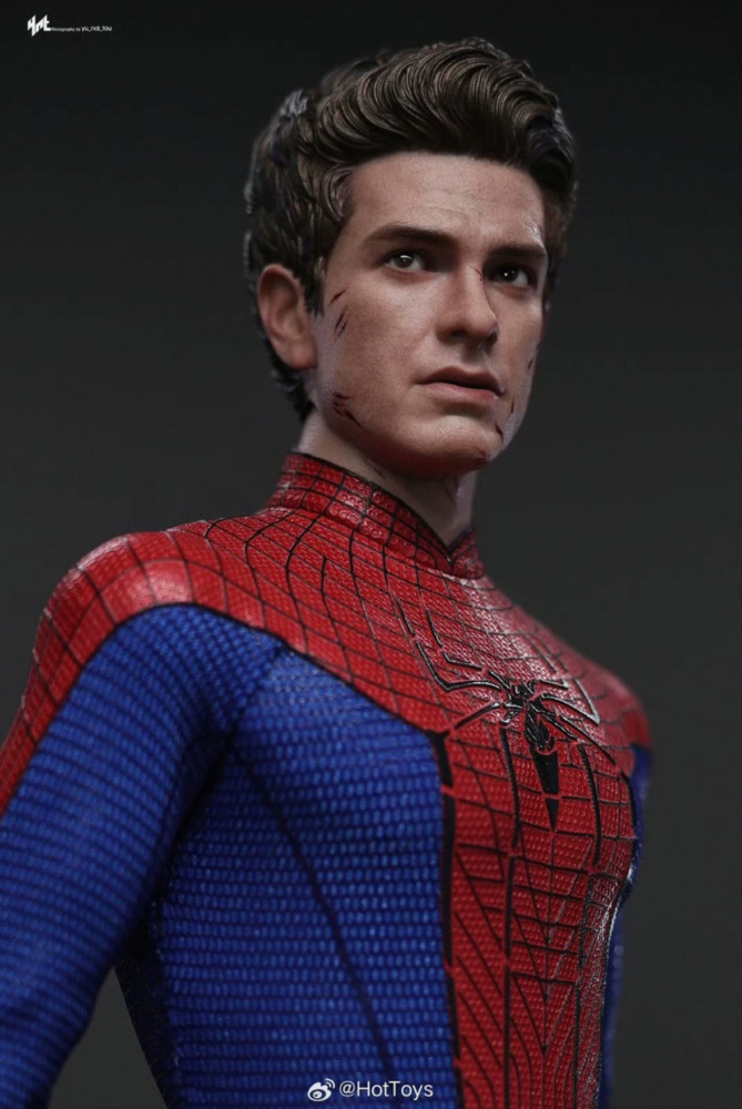 In Stock! Hot Toys Deluxe Special Edition MMS772B 1/6 'The Amazing Spider-Man' Figure