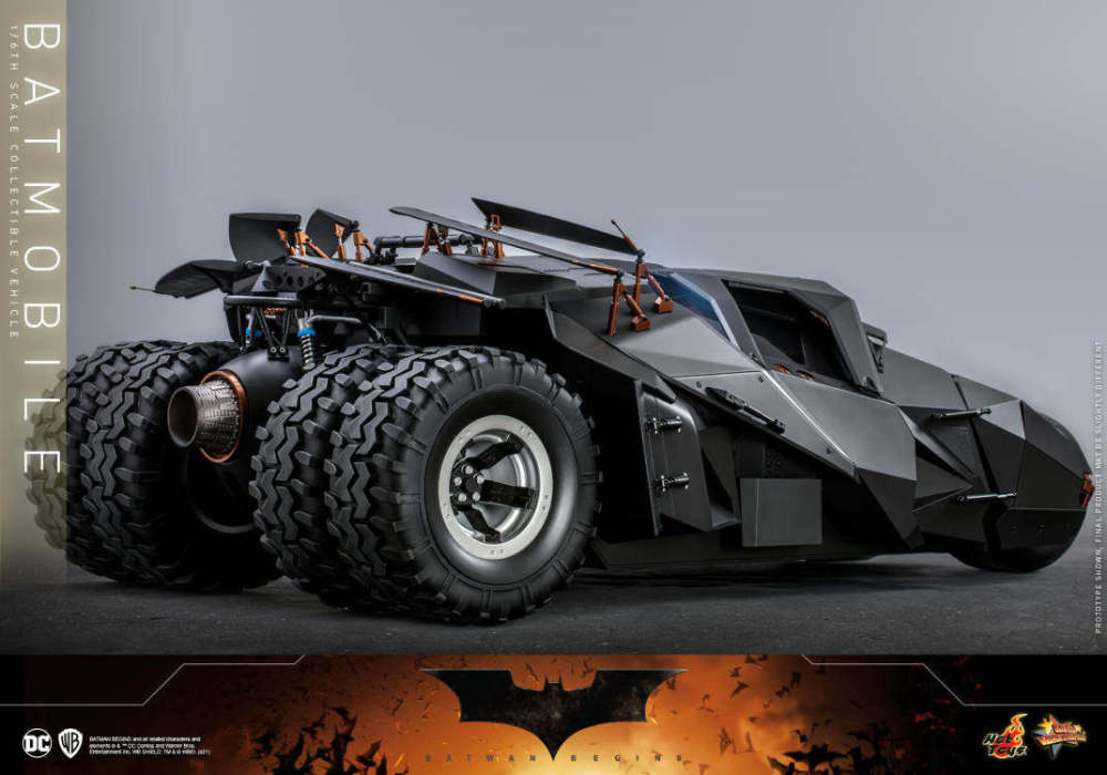 In Stock  HT HotToys 1/6 MMS596 Batman's Shadow Mystery Bat Chariot