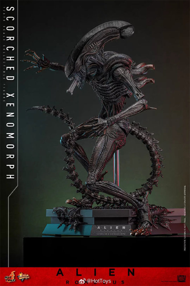 In Stock Hot Toys MMS784 Alien: Romulus Scorched Xenomorph 1/6 Figure
