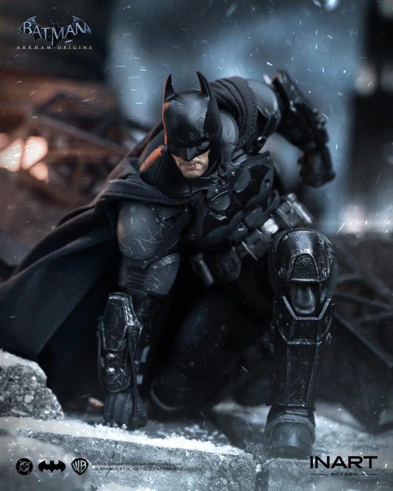 [Pre-order] NART G0007 1/12 Scale Batman (Battle Damaged Version)