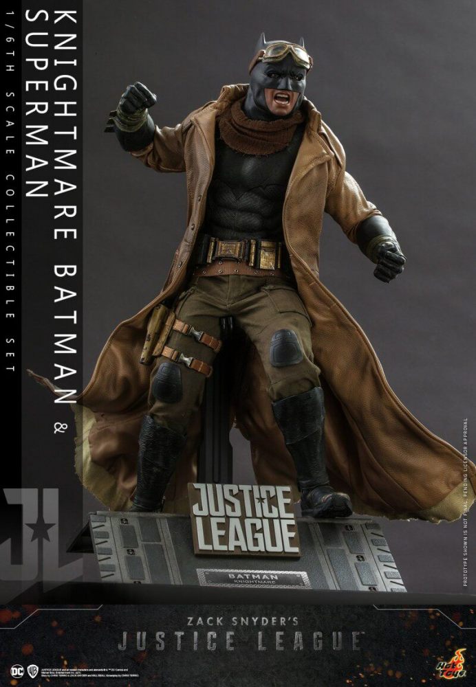 (In Stock) Hot Toys HT TMS038 Justice League Superman + Batman Large Set