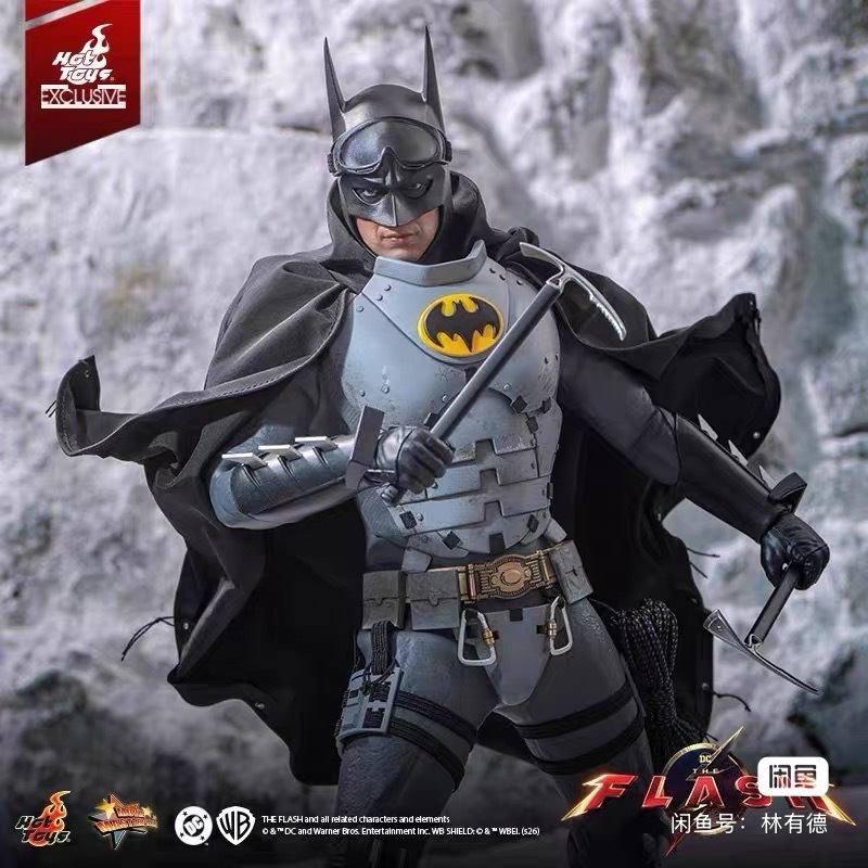 In Stock  Hot Toys MMS897 The Flash - Batman (Arctic Suit) 1/6th Collectible Figure [Hot Toys Exclusive]