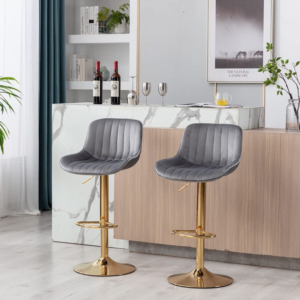 SZLIZCCC Bar Stools Set of 2, 360° Swivel Barstools with Golden Base, Adjustable Airlift Counter Height Bar Stool Velvet Bar Chair with Padded Back for Kitchen, Home Bar, Pub Cafe( Black)