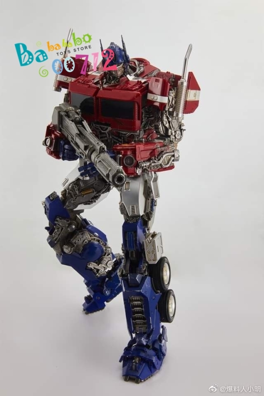 Magnificent mecha MM-01 Optimus Prime