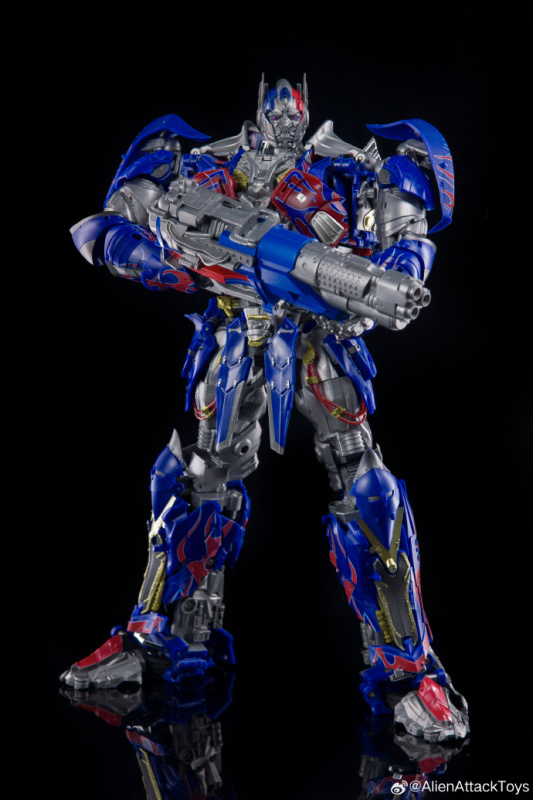 Pre-order AAT-02 King of Kavaliers Optimus Prime Transformable Action Figure