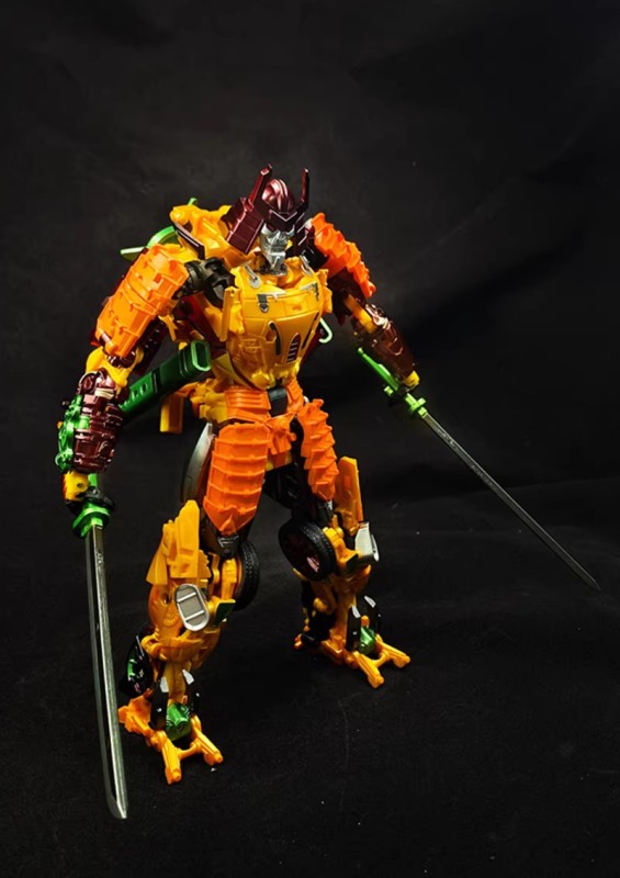 MetaGate G02 Haiku Drift Three Changes Warrior Yellow Action Figure