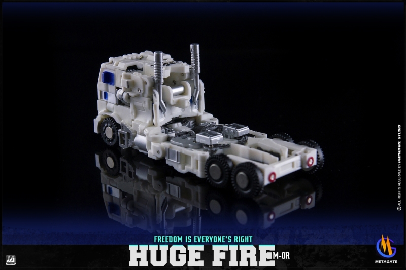 Pre-order MetaGate M-01R  Huge FireM0R Optimus Prime White