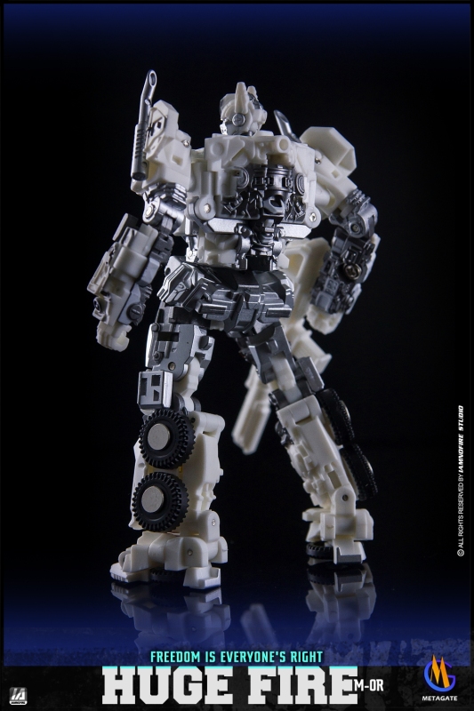 Pre-order MetaGate M-01R  Huge FireM0R Optimus Prime White