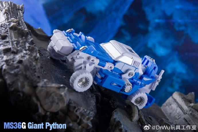 Pre-Order MechFansToys & Dr.Wu MS-36G Giant Python mini action figure toy