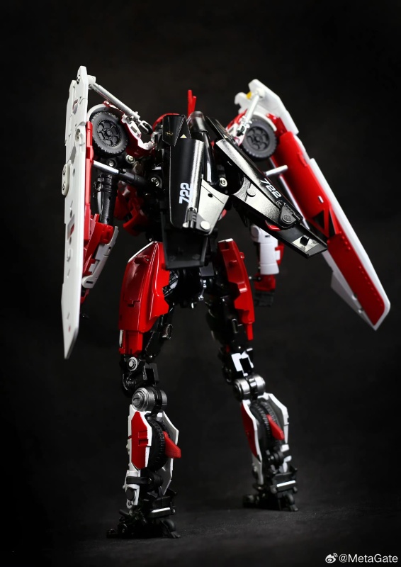 Pre-order Metagate G-05 Red Fantasy Shatter Movie Bumblebee version