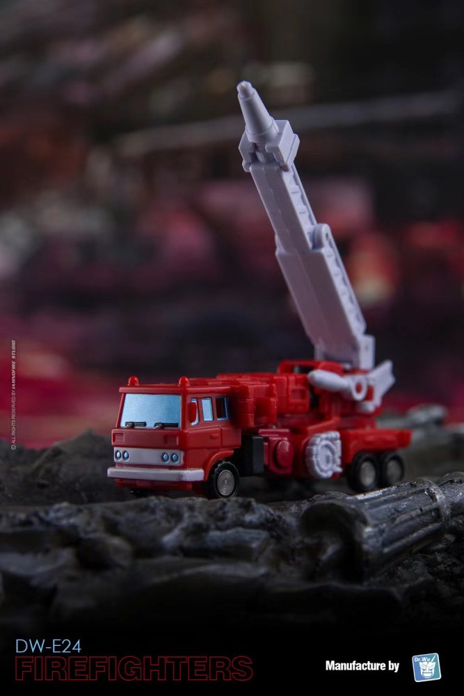 Pre-Order Dr.Wu DW-E24 FIREFIGHTERS mini Inferno action figure toy