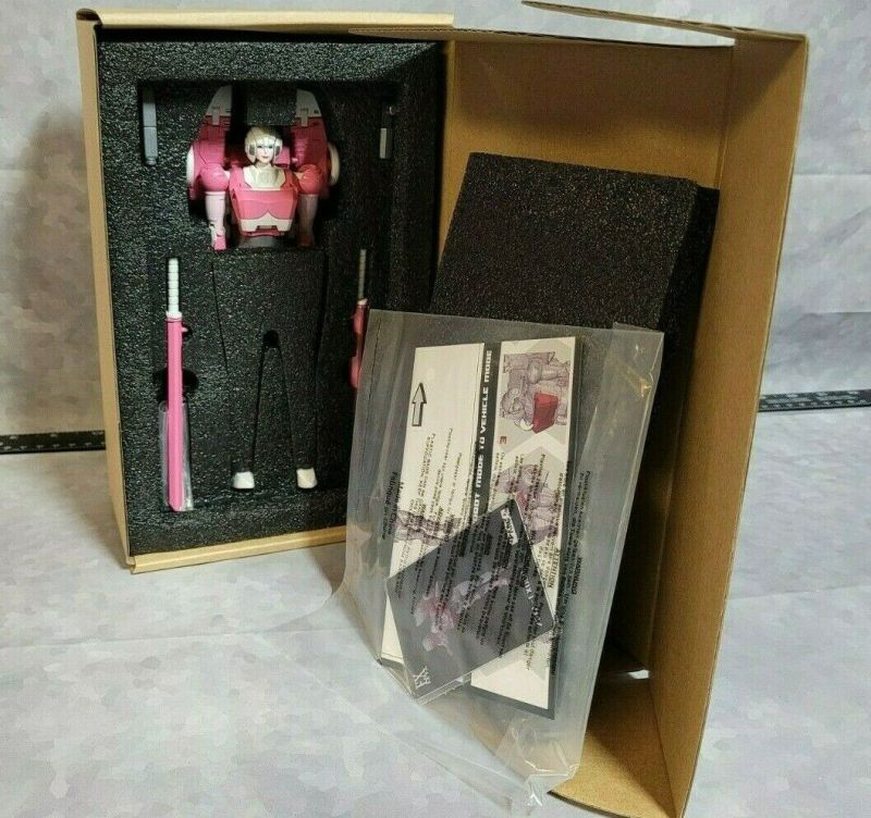 Zeta Toys Zeta EX-05B EX 05B Arcee Pearl Painting version instock