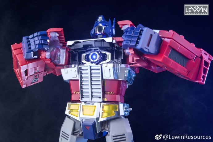 Pre-order Lewin Resources LW-01 ATLAS 27.96" Super huge Optimus Prime Matte version