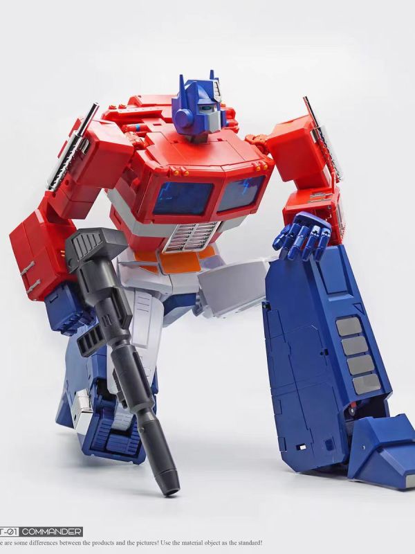 Pangu Toys PT-01 Commander Optimus Prime Oversized Version Action Figure