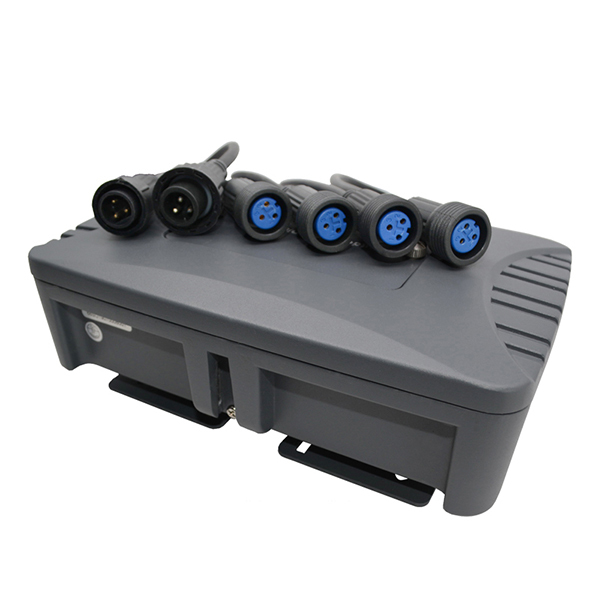 Outdoor IP65 2 Way/channels DMX Distributor with one independent input