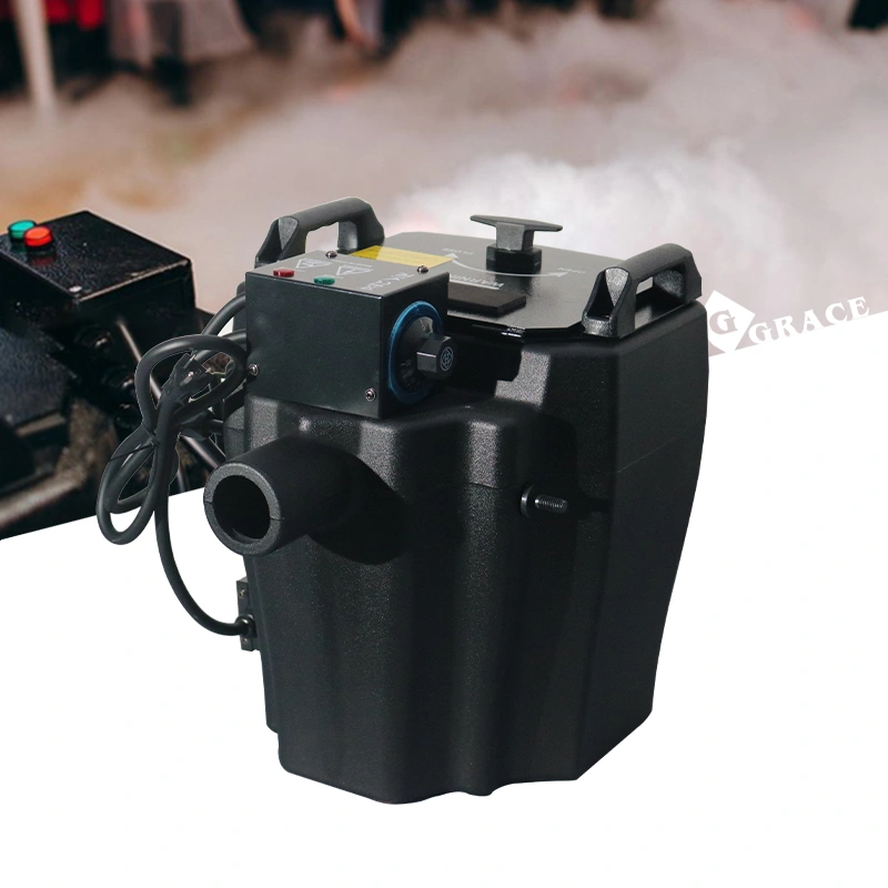 3500w dry ice machine with flightcase with mobile skateboard