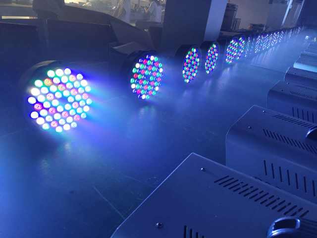 Colorful Changing 4in1 RGBW LED Strobe Stage DJ Club Light
