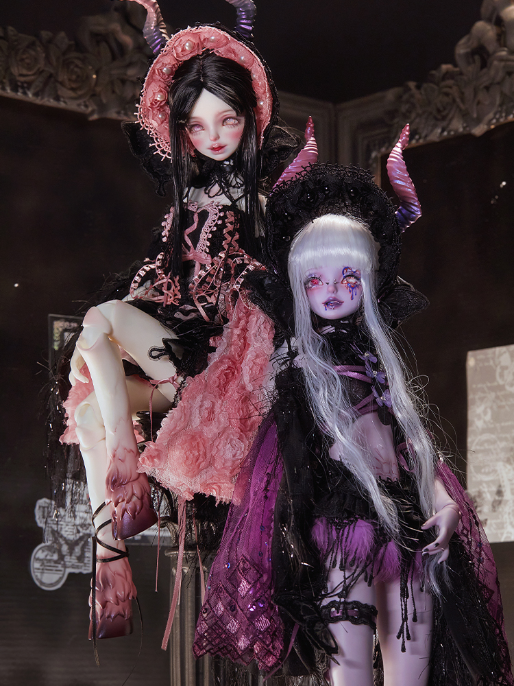 Gothic bjd doll