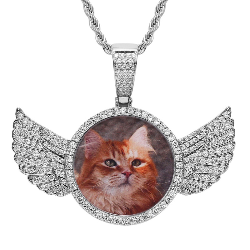 AMO CUSTOM PICTURE SINGLE SIDED WING ROUND PENDANT+FREE ROPE CHAIN
