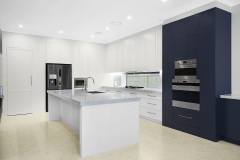 Unionlands Cabinetry Shaker Panel Door Two Tone Polyurethane Kitchen Cabinet with a Marble Benchtop