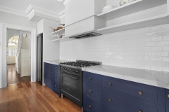 Unionlands Classic Shaker Blue Kitchen Cabinet with Red Wine Storage and Quartz Stone Island