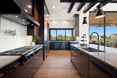 Unionlands Cabinetry Modern Kitchen Cabinet Timber Veneer Melamine Finish Slab Panel and Black Matte Lacquer Cabinet