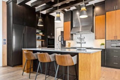 Unionlands Cabinetry Modern Kitchen Cabinet Timber Veneer Melamine Finish Slab Panel and Black Matte Lacquer Cabinet